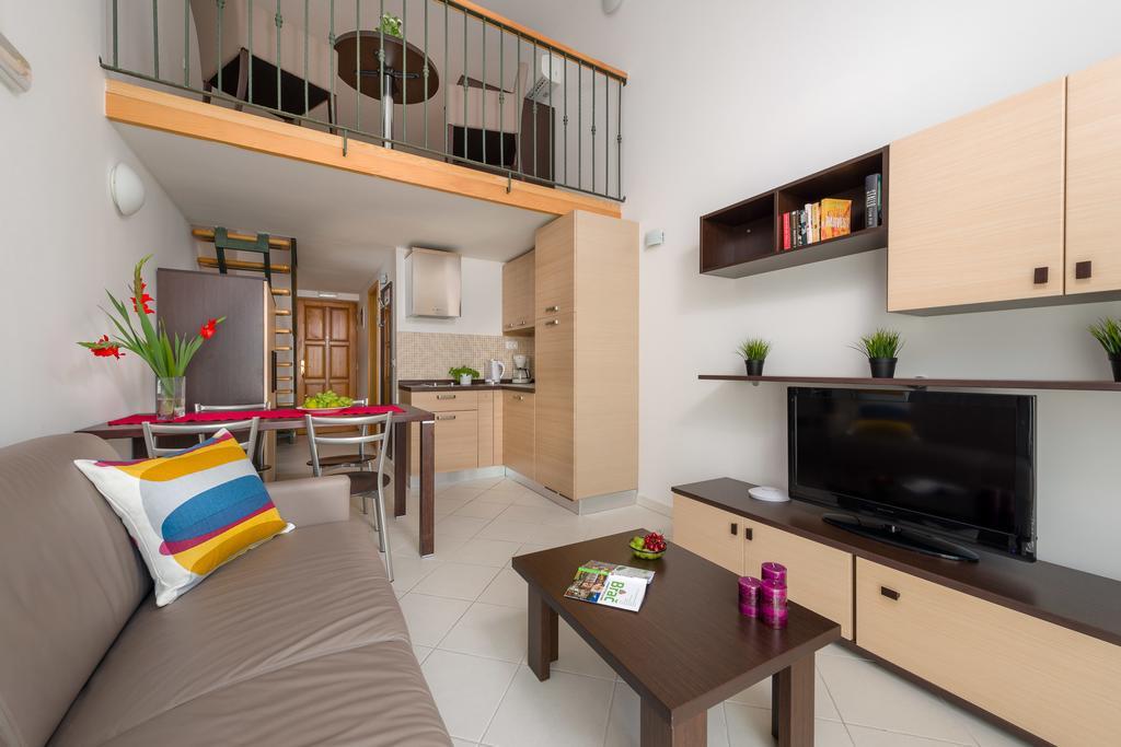Apartments Vallum Bol Ruang foto