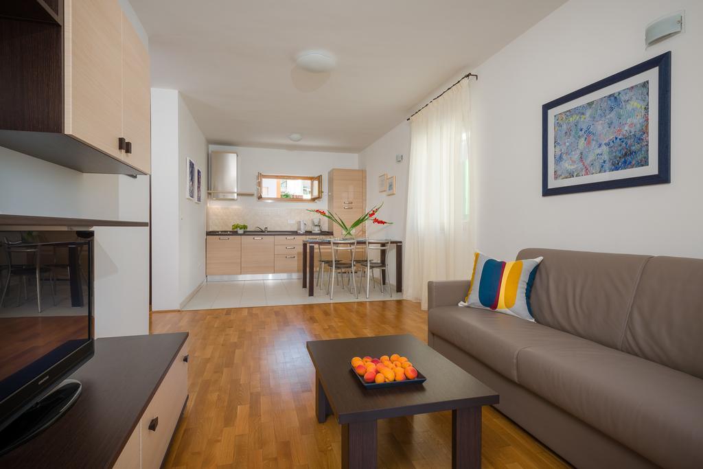 Apartments Vallum Bol Ruang foto